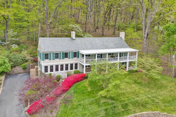 2438 Robin Hood Rd Se, Roanoke, VA 24014