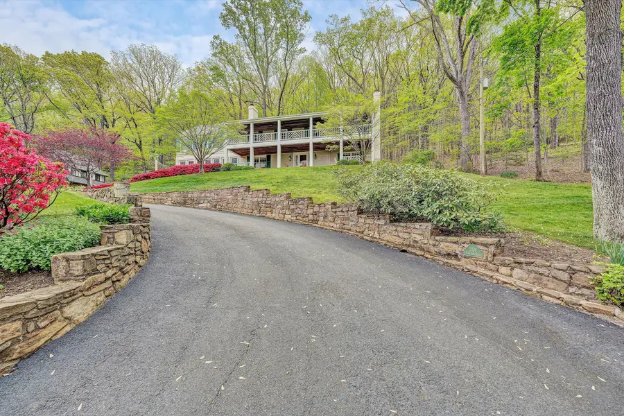 2438 Robin Hood Rd Se, Roanoke, VA 24014 - #3