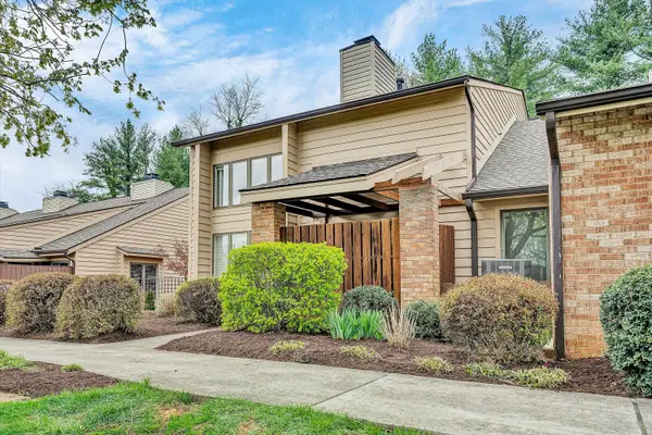 209 Windward Dr Sw #209, Roanoke, VA 24018