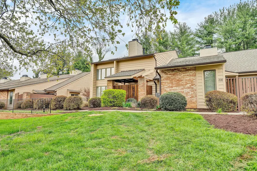 209 Windward Dr Sw #209, Roanoke, VA 24018 - #2