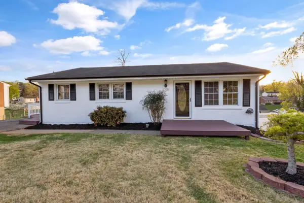 3053 Woodway Rd, Roanoke, VA 24014