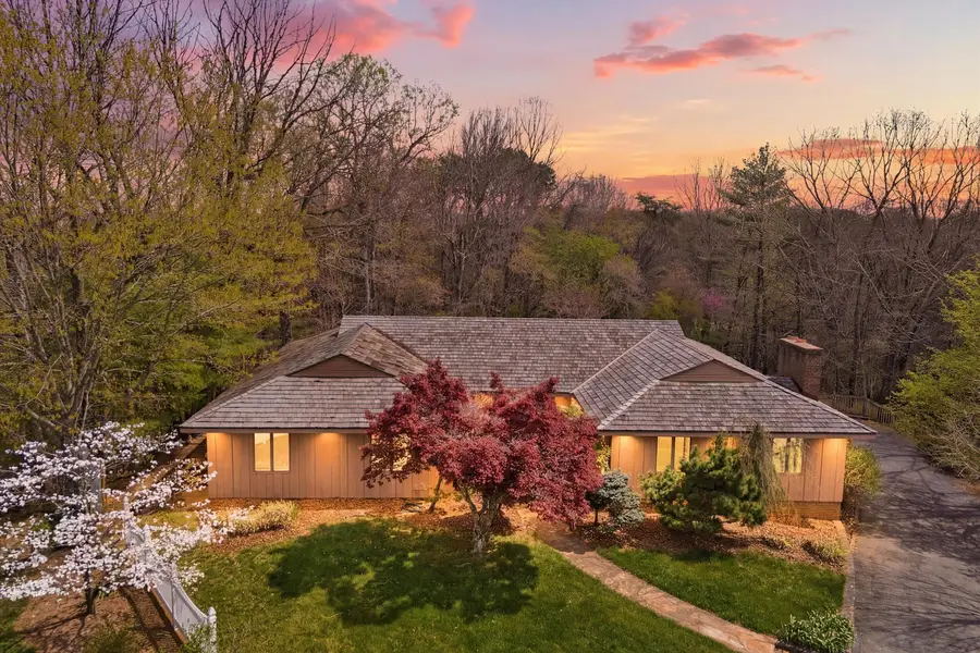 6051 Lakemont Dr, Roanoke, VA 24018 - #2