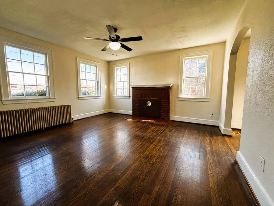 902 Whitney Ave Nw, Roanoke, VA 24012 - #2