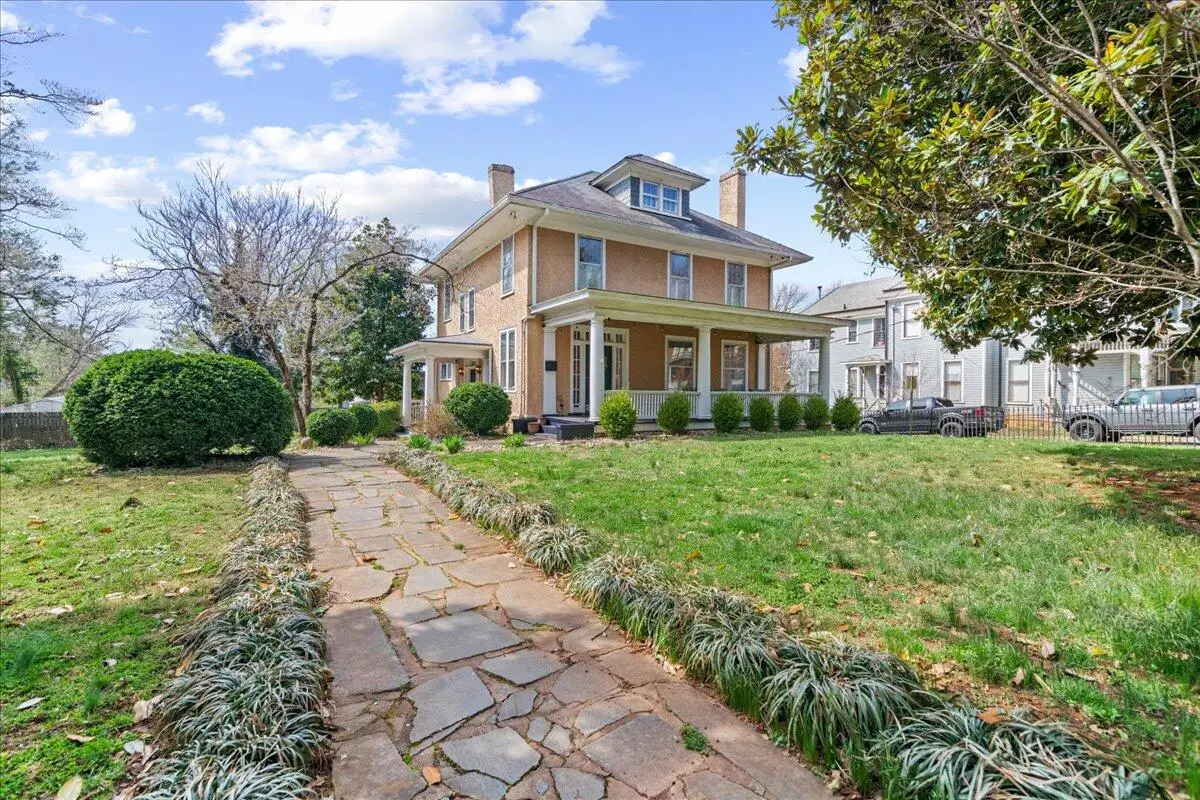 201 Harrison St, Lynchburg, VA 24504 - #1