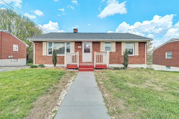 5223 Victoria St Nw, Roanoke, VA 24017