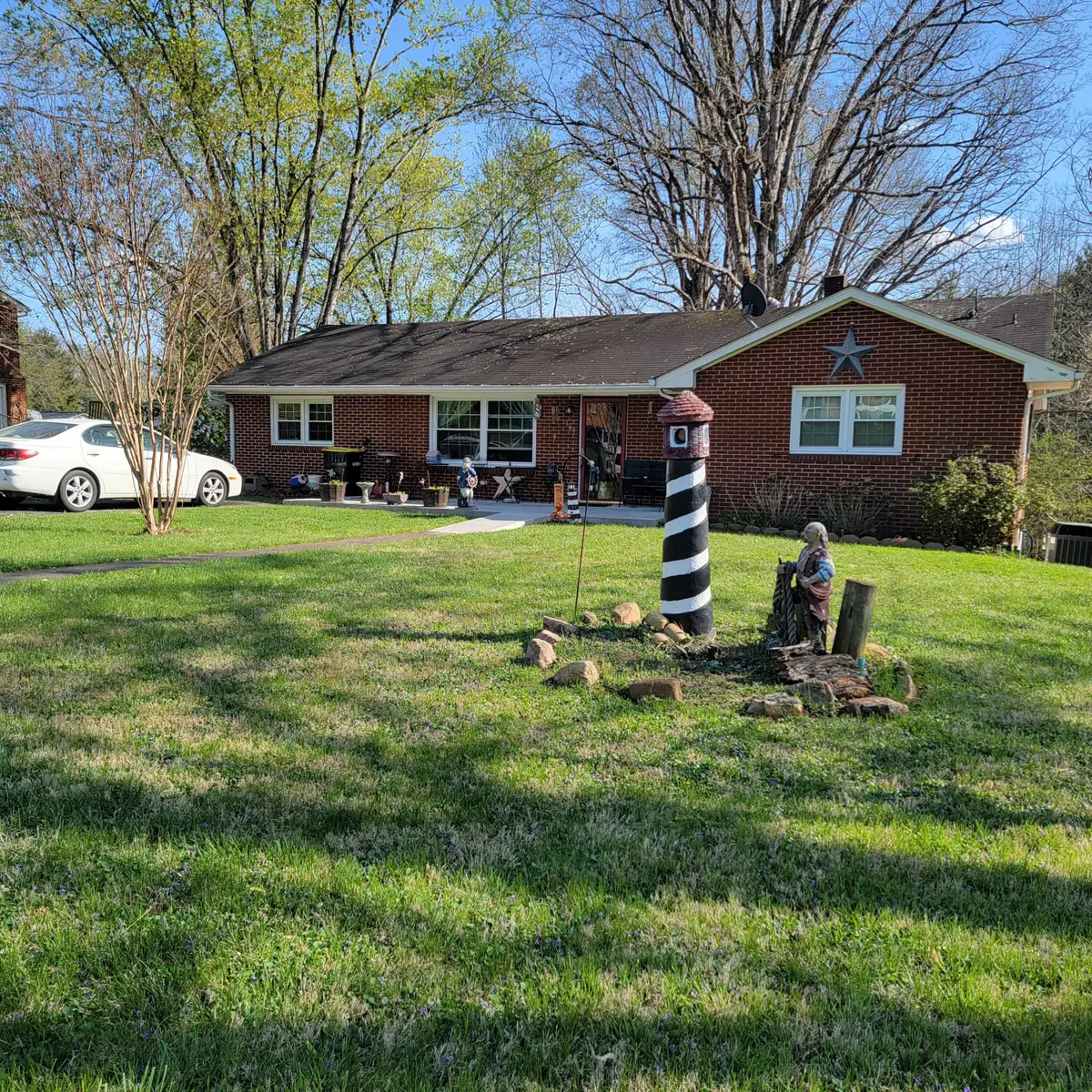 145 Whitten St, Rocky Mount, VA 24151 - #1