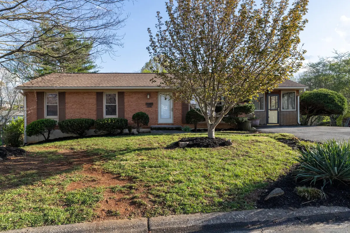 3856 Bower Rd, Roanoke, VA 24018 - #1