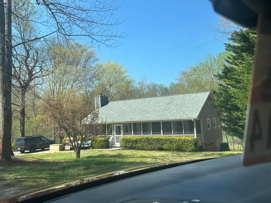 2021 Diamond Hill Rd, Moneta, VA 24121 - #2