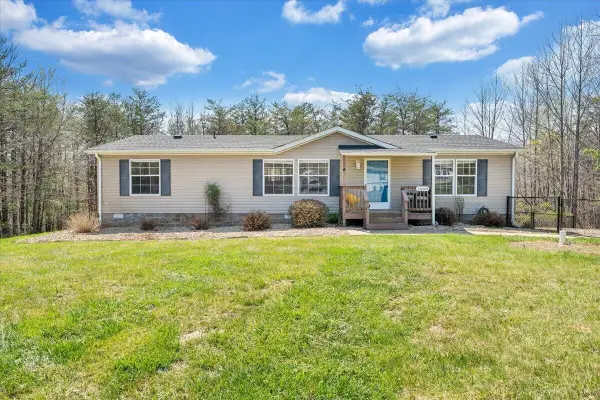 1469 Gander Ln, Bedford, VA 24523