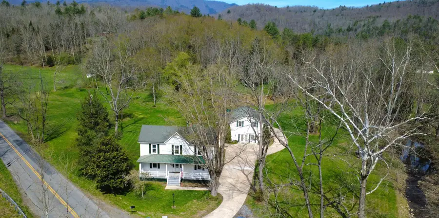 800 E Morris Hill Rd, Covington, VA 24426 - #2