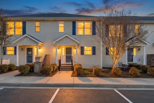 475 Cambridge Ct #E2, Hardy, VA 24101