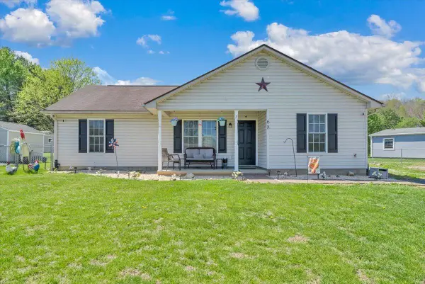 68 Penn Ave, New Castle, VA 24127