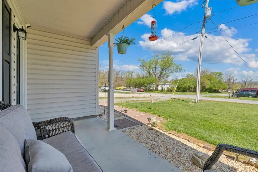 68 Penn Ave, New Castle, VA 24127 - #3