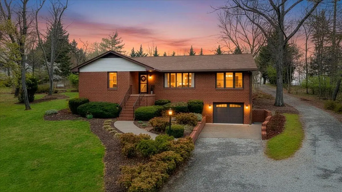 4125 Belle Aire Cir Sw, Roanoke, VA 24018 - #1