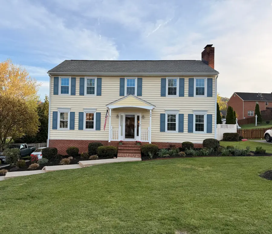 704 Joan Cir, Salem, VA 24153 - #2