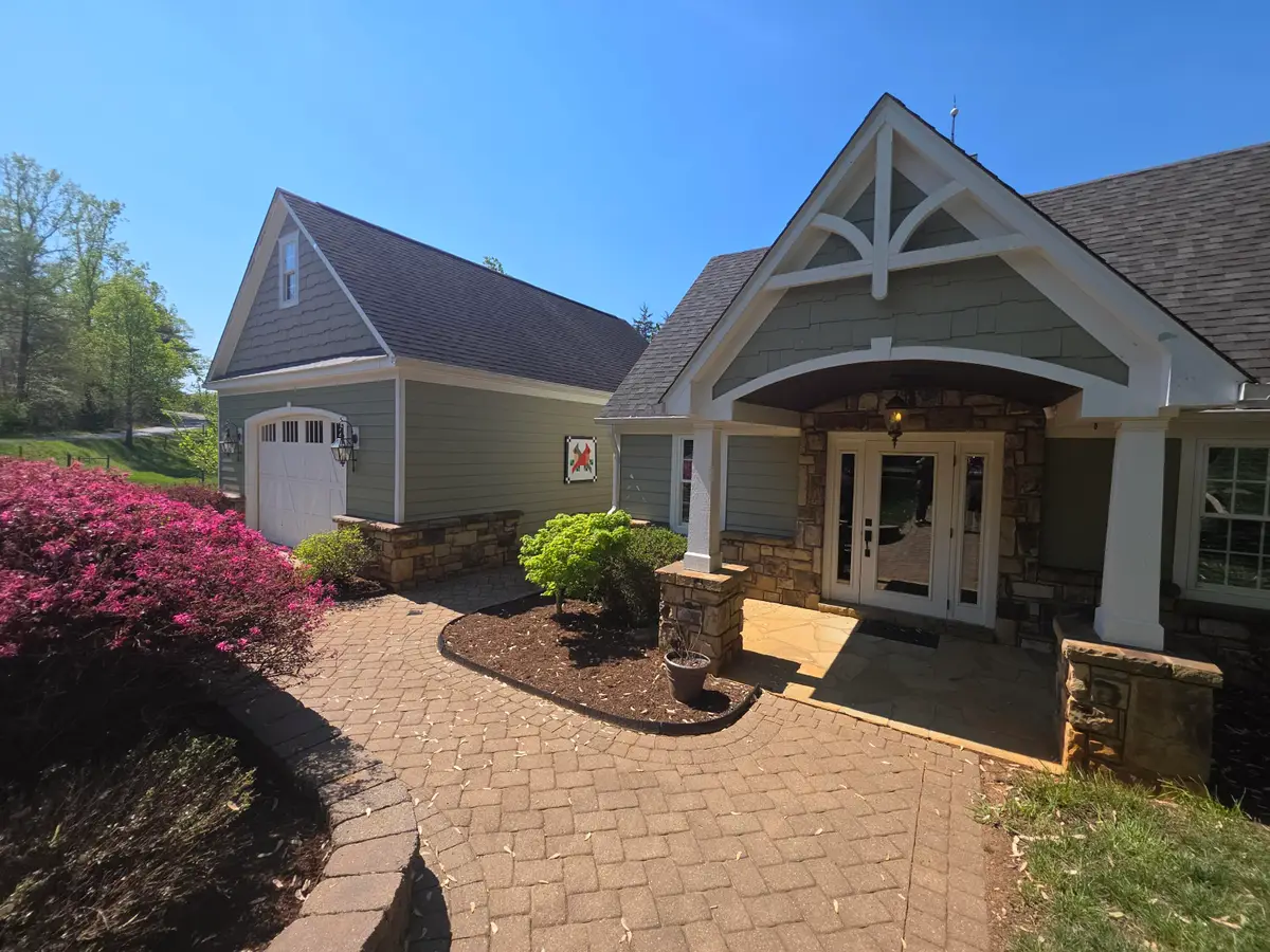 255 Plantation Dr, Penhook, VA 24137 - #1