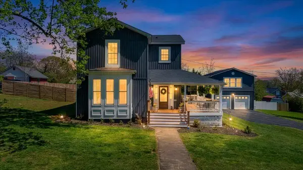 715 Grove St, Bedford, VA 24523