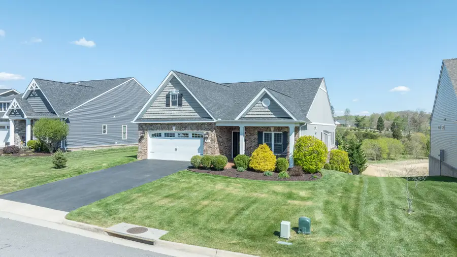 314 Settlers Rd, Fincastle, VA 24090 - #2