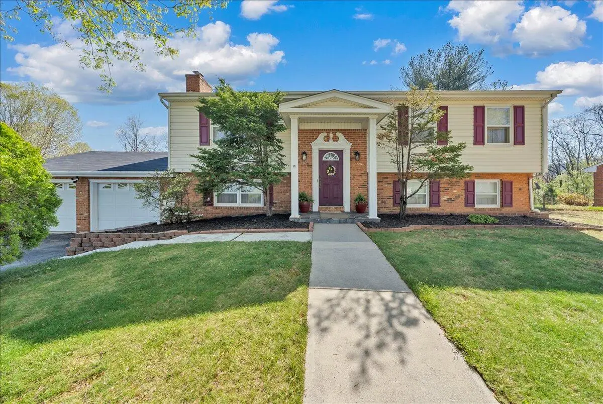 812 Knollwood Dr, Troutville, VA 24175 - #1