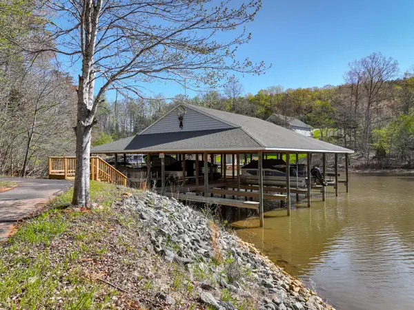 658 Lakewatch Cir, Moneta, VA 24121