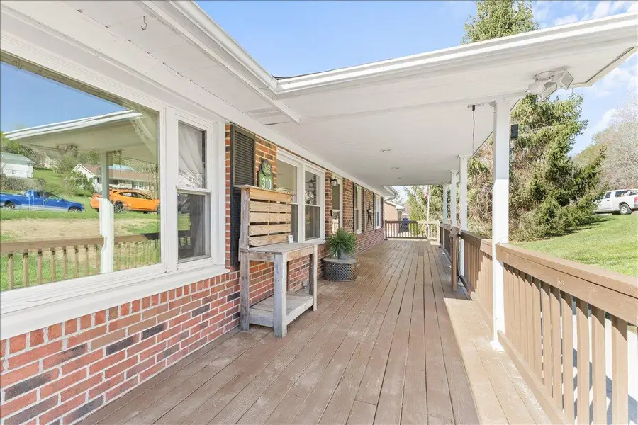 310 Overland Dr Sw, Christiansburg, VA 24073 - #3