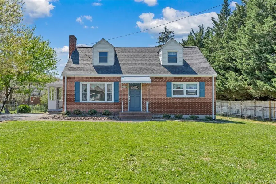 3717 Thompsons Ln, Roanoke, VA 24018 - #2