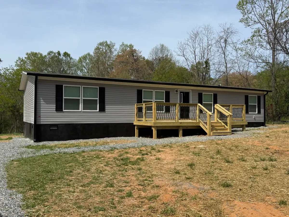 1176 Greenhill Ct, Goodview, VA 24095 - #1