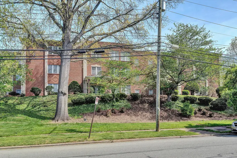 2208 Jefferson St Se #210, Roanoke, VA 24014 - #2