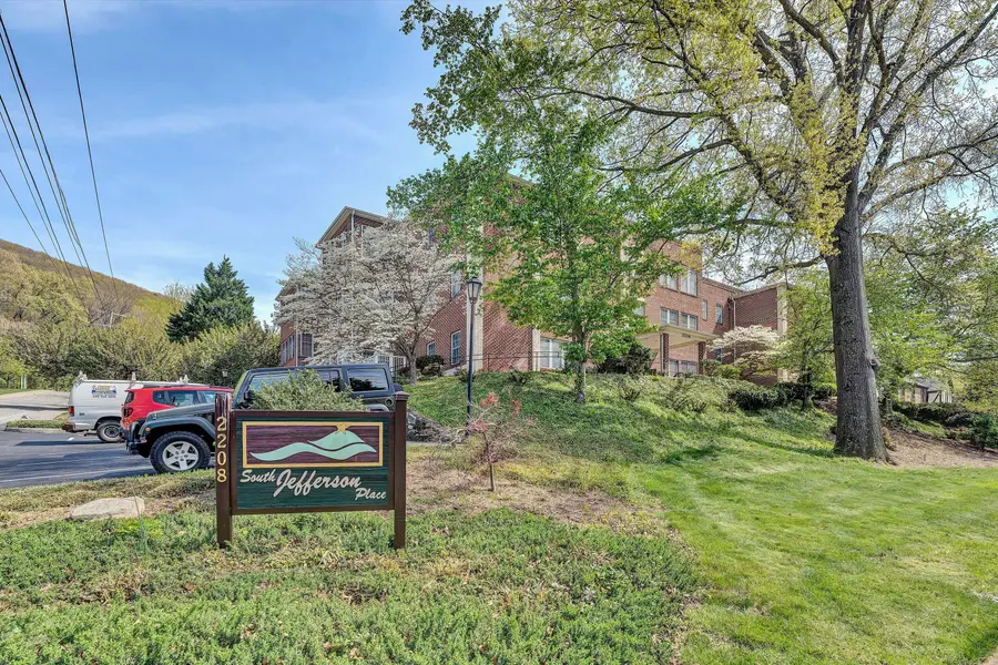 2208 Jefferson St Se #210, Roanoke, VA 24014 - #3