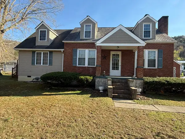 1708 Midland Trl, Covington, VA 24426