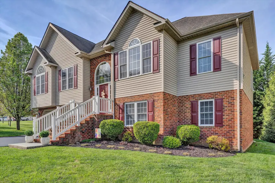 8013 Amber Wood Ct, Roanoke, VA 24019 - #2