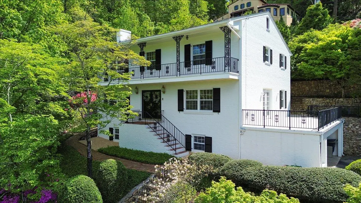 3002 Burnleigh Rd Sw, Roanoke, VA 24014 - #1