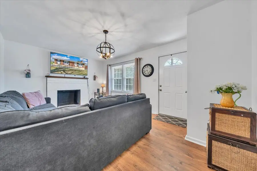 5523 Taney Dr, Roanoke, VA 24019 - #2