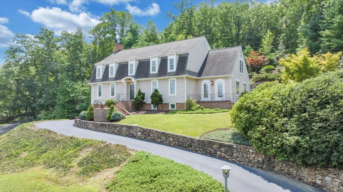 5004 Crossbow Cir, Roanoke, VA 24018 - #1