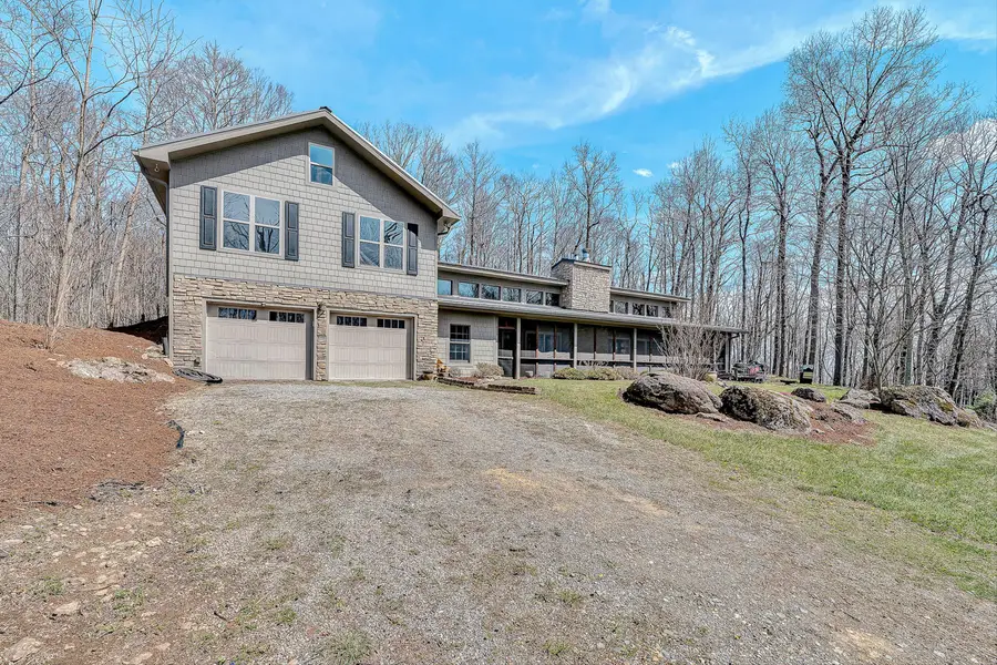 10229 Sugar Camp Creek Rd, Bent Mountain, VA 24059 - #2