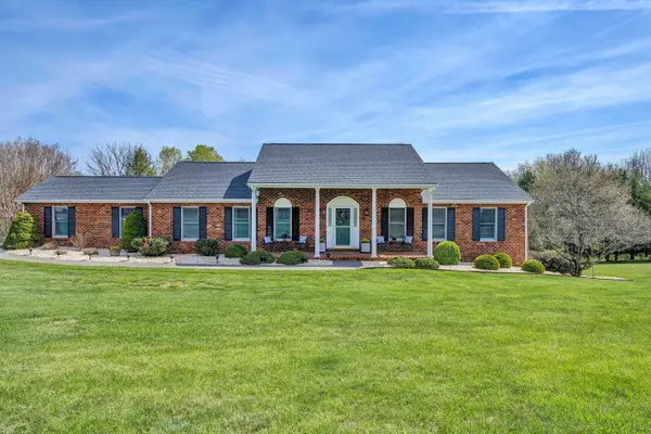 209 Big Maple Dr, Forest, VA 24551