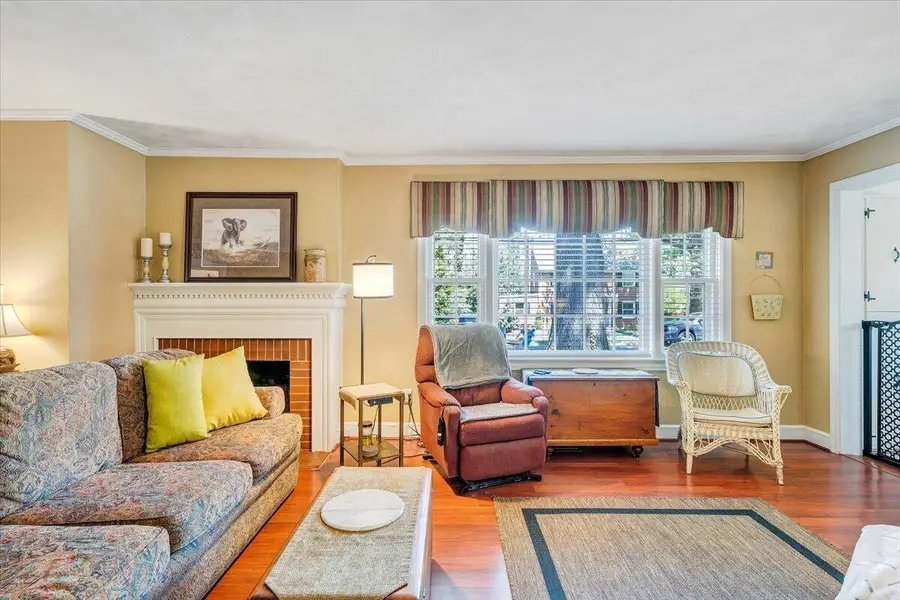 2630 Northview Dr Sw, Roanoke, VA 24015 - #2