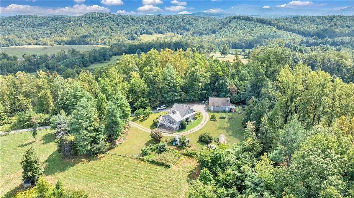 280 Woodwinds Rd, Callaway, VA 24067 - #1