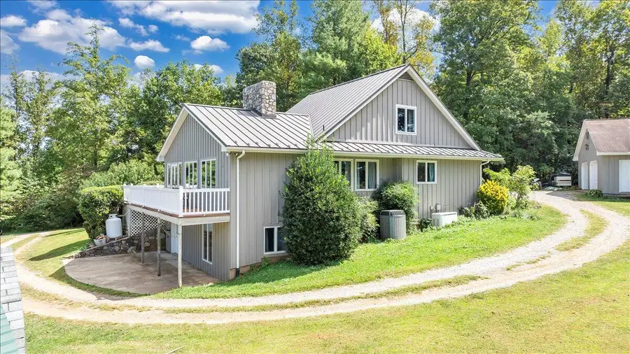 280 Woodwinds Rd, Callaway, VA 24067 - #2