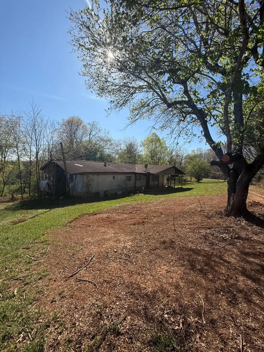 60 Ashgrove Ln, Bassett, VA 24055 - #2