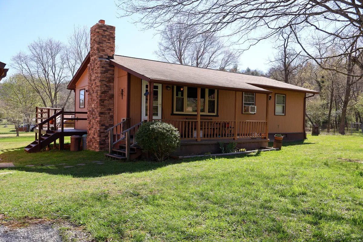 3742 Paint Bank Rd, New Castle, VA 24127 - #1