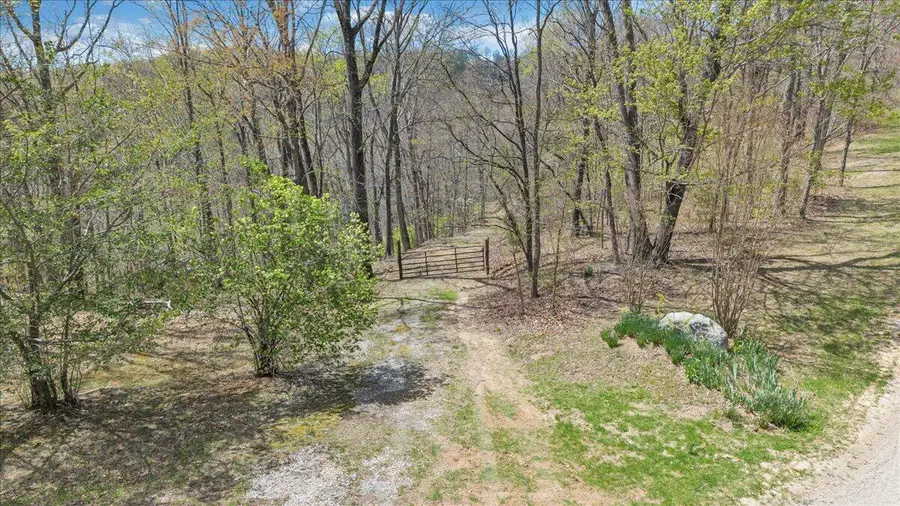 0 Short Hill Dr, Buchanan, VA 24066 - #3