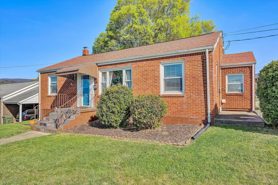 903 Marston St, Salem, VA 24153 - #3