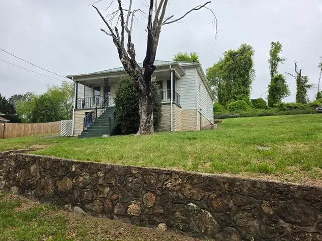 170 10th St, Fieldale, VA 24089 - #3