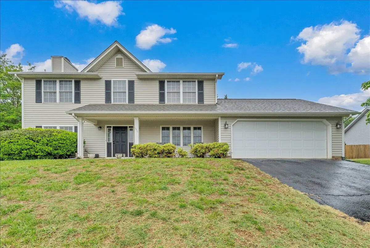 5914 Huntridge Rd, Roanoke, VA 24019 - #1