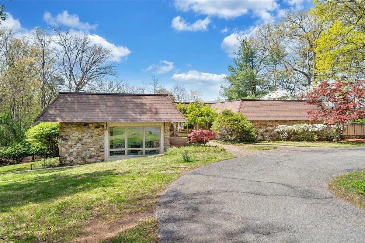 3244 Pineland Rd Sw, Roanoke, VA 24018 - #1