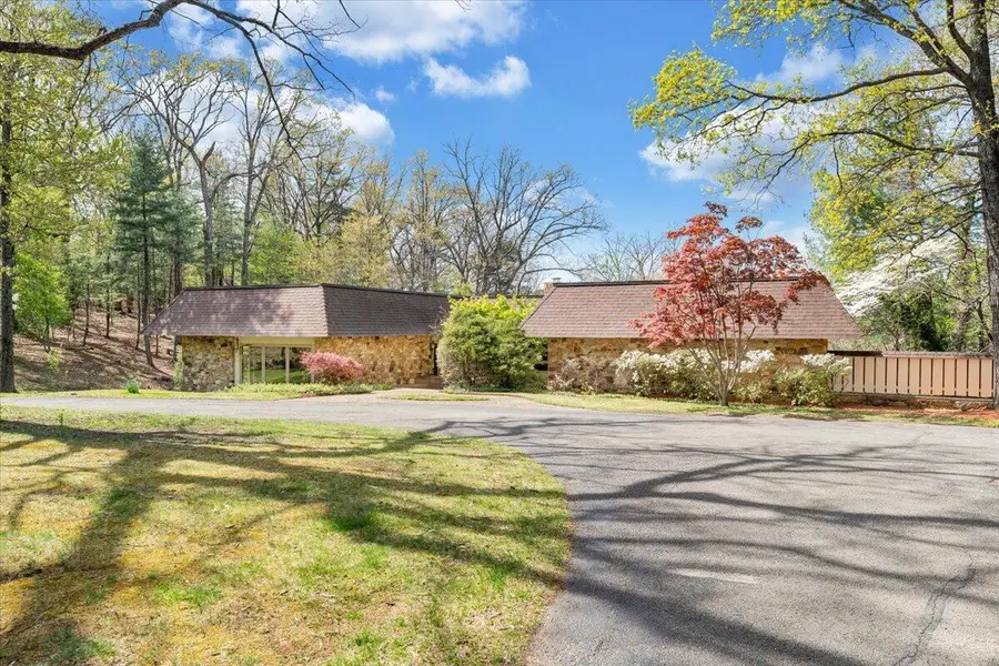 3244 Pineland Rd Sw, Roanoke, VA 24018 - #3