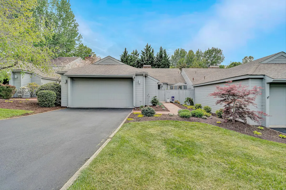 2509 S Clearing Rd, Salem, VA 24153 - #1