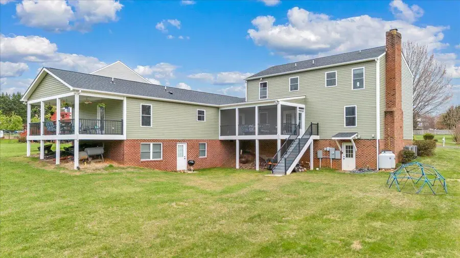 1111 Charmin Dr, Forest, VA 24551 - #2