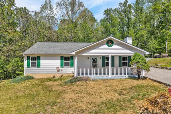 1222 Misty Ridge Ln, Montvale, VA 24122